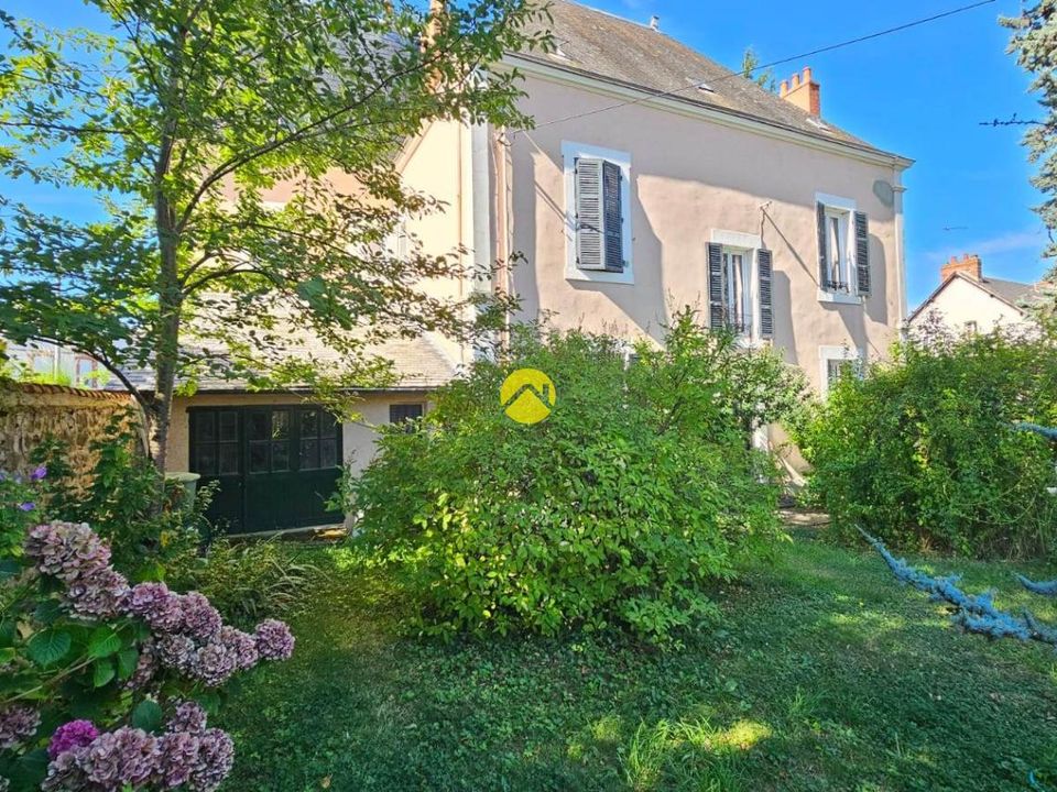 Villa a Néris-les-Bains, Allier - foto 1