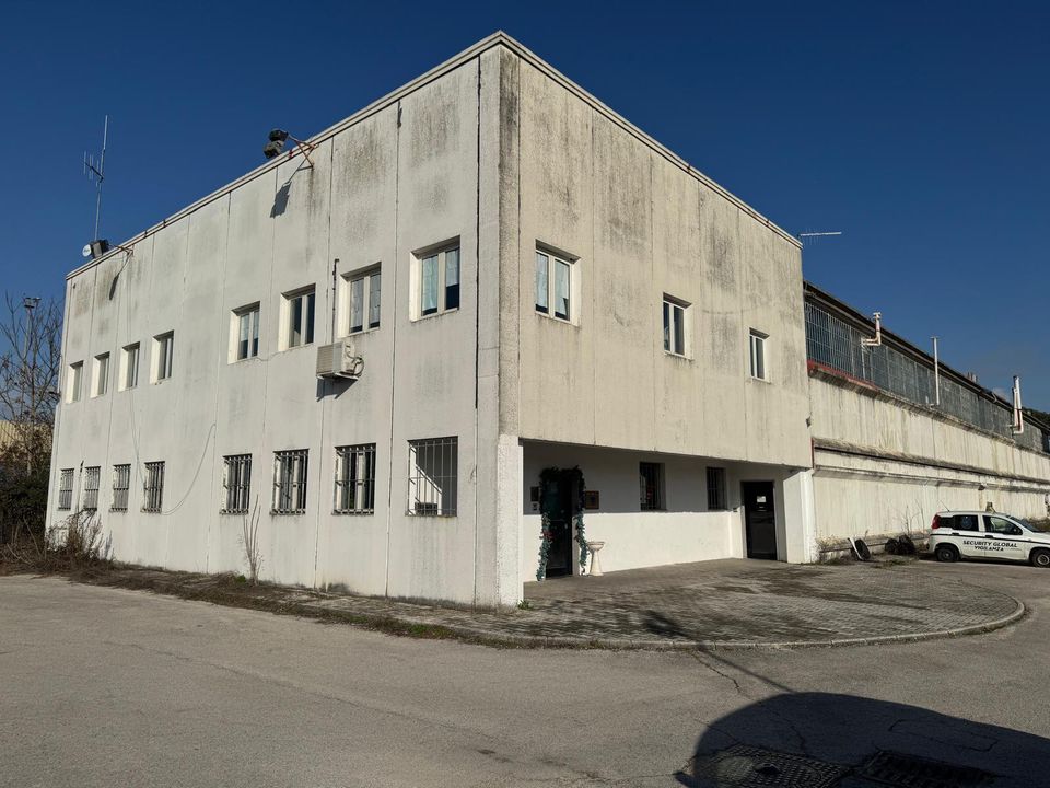 Erhvervsejendom i Ferentino, Frosinone - foto 1