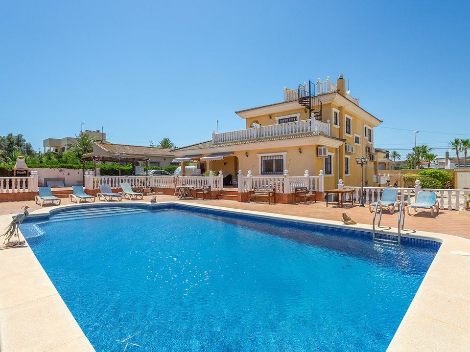 Villa i Los Balcones, Alicante - foto 1