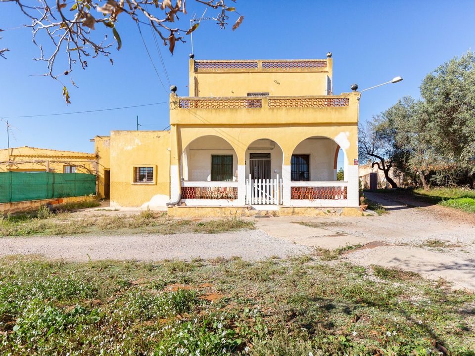 Landejendom i Castellon De La Plana, Castellon - foto 1