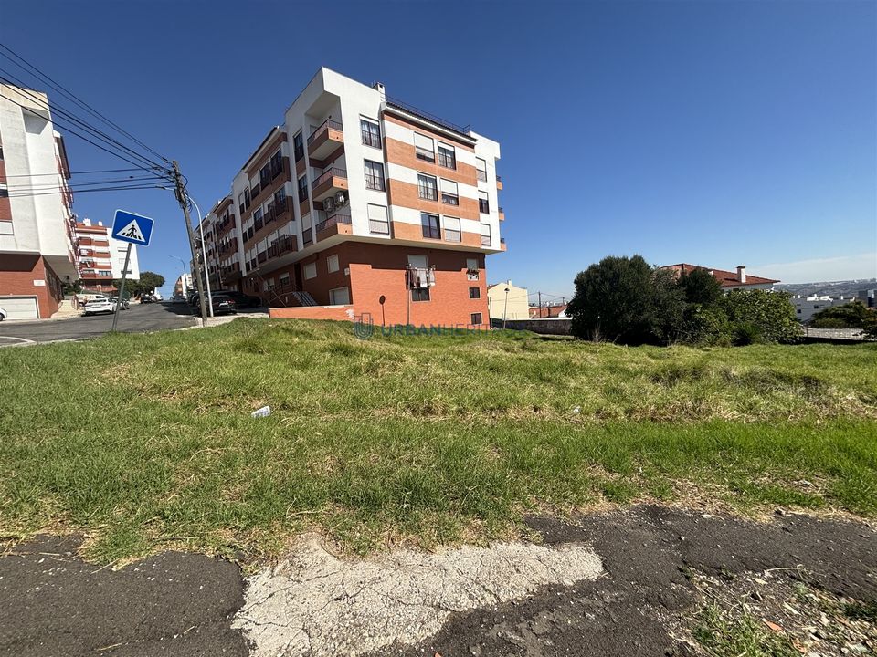 Helårsgrund i Amadora, Lisbon - foto 2