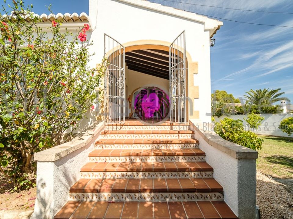 Villa in Javea, Alicante - photo 2