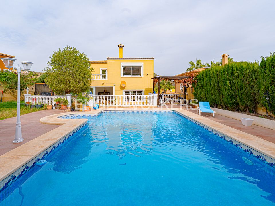 Villa a La Nucia, Alicante - foto 3