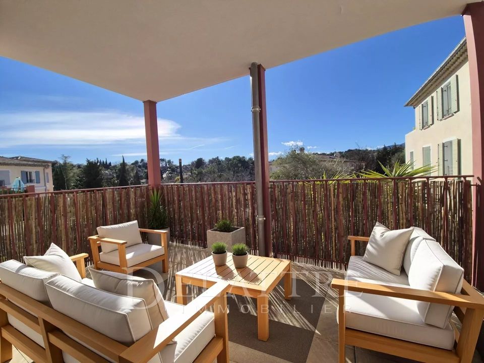Lejlighed i Le Rouret, Alpes-Maritimes - foto 1