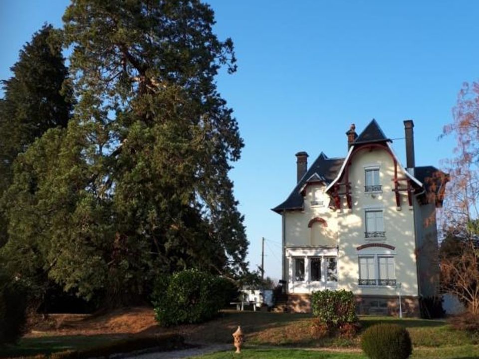 Villa i Luxeuil-les-Bains, Haute-Saone - foto 1