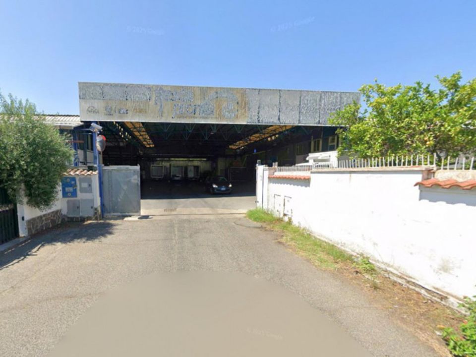 Commercial property in Fiumicino, Rome - photo 3