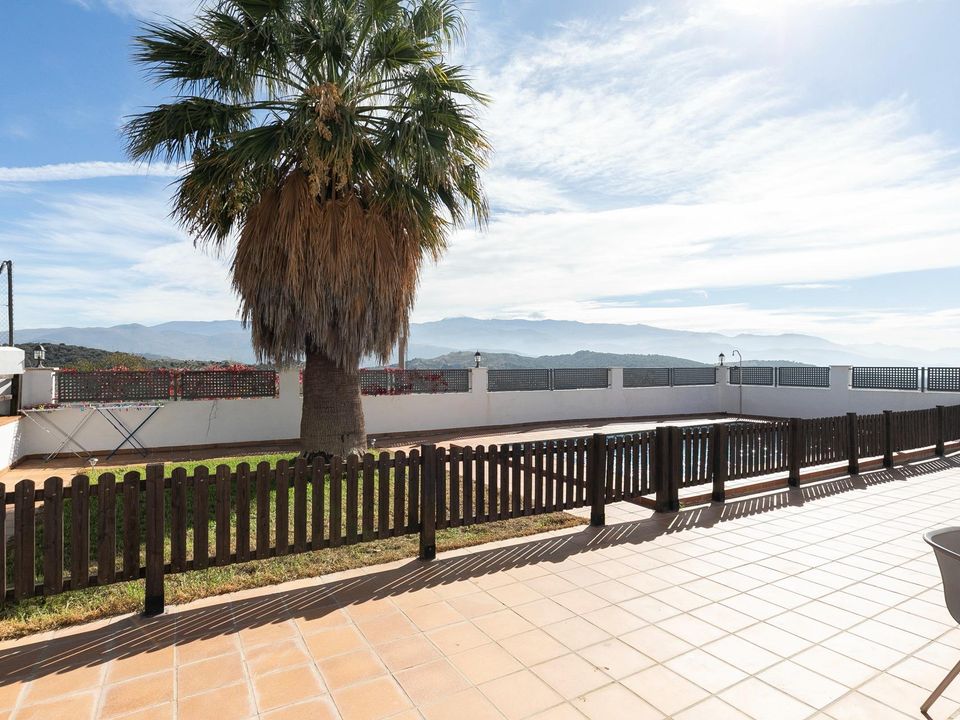Villa en Huetor De Santillan, Granada - foto 4