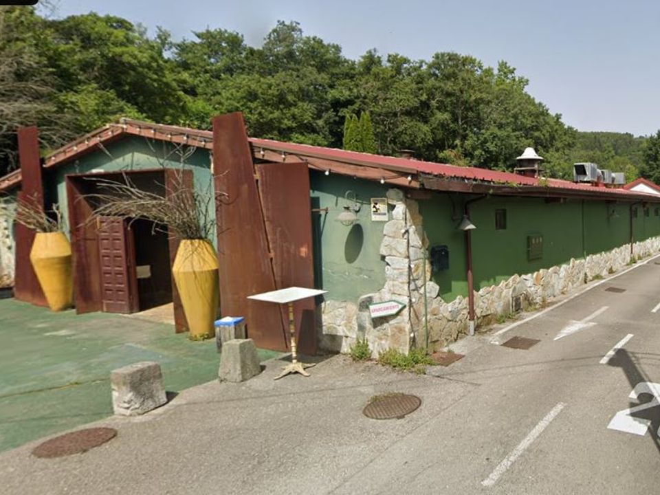 Commercial property in Liendo, Cantabria - photo 2