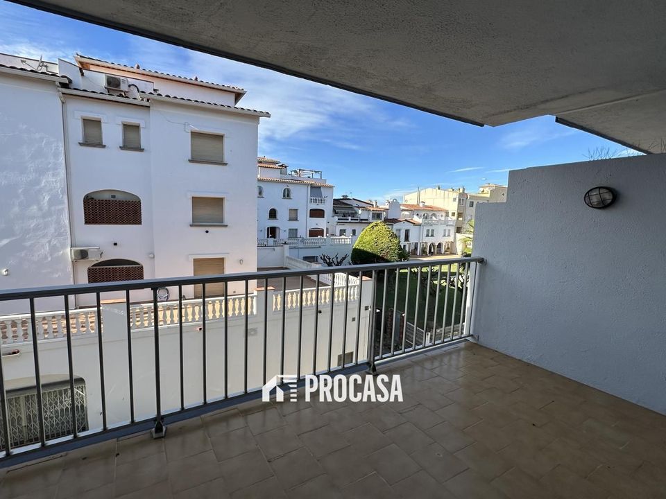 Lejlighed i Empuriabrava, Gerona - foto 3