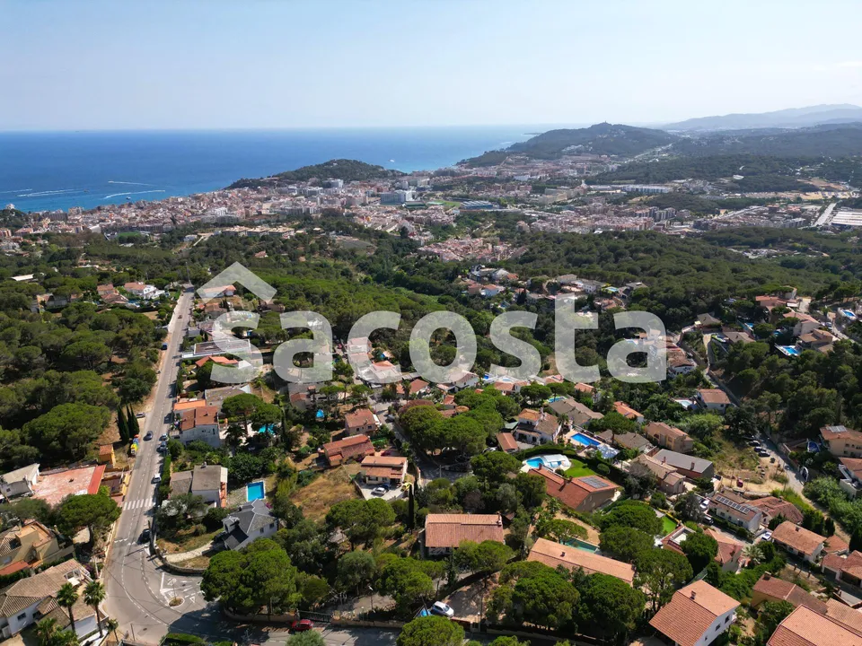 Helårsgrund i Lloret De Mar, Gerona - foto 1