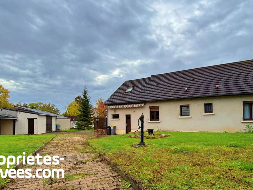 Villa i Mehun-sur-Yevre, Cher - foto 1