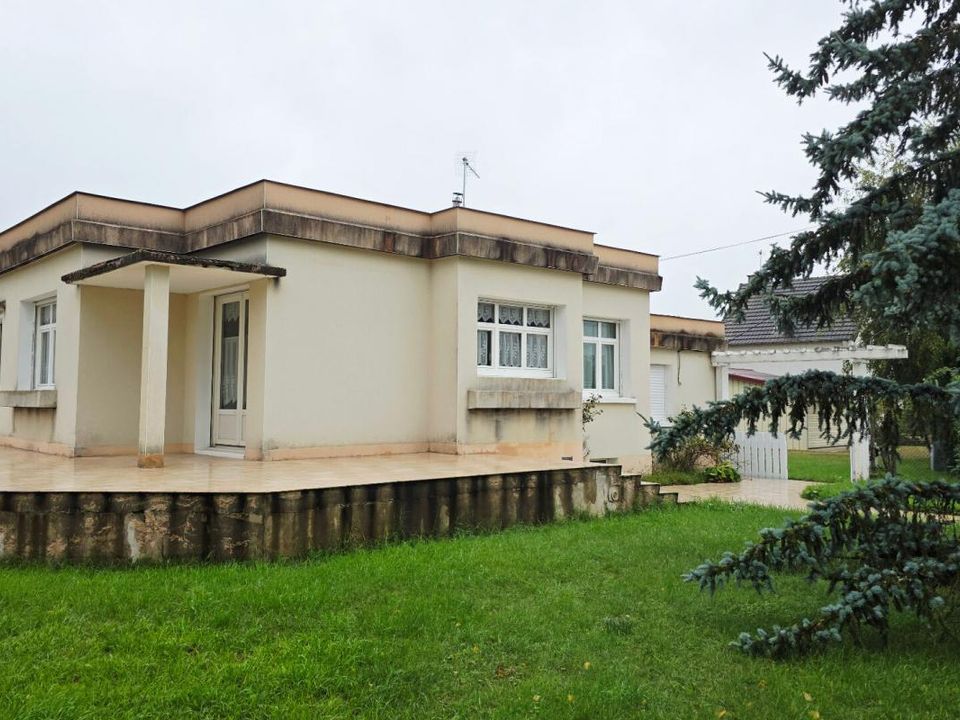 Villa i Mehun-sur-Yevre, Cher - foto 1