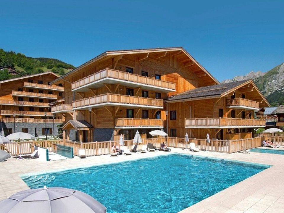 Erhvervsejendom i La Clusaz, Haute-Savoie - foto 1