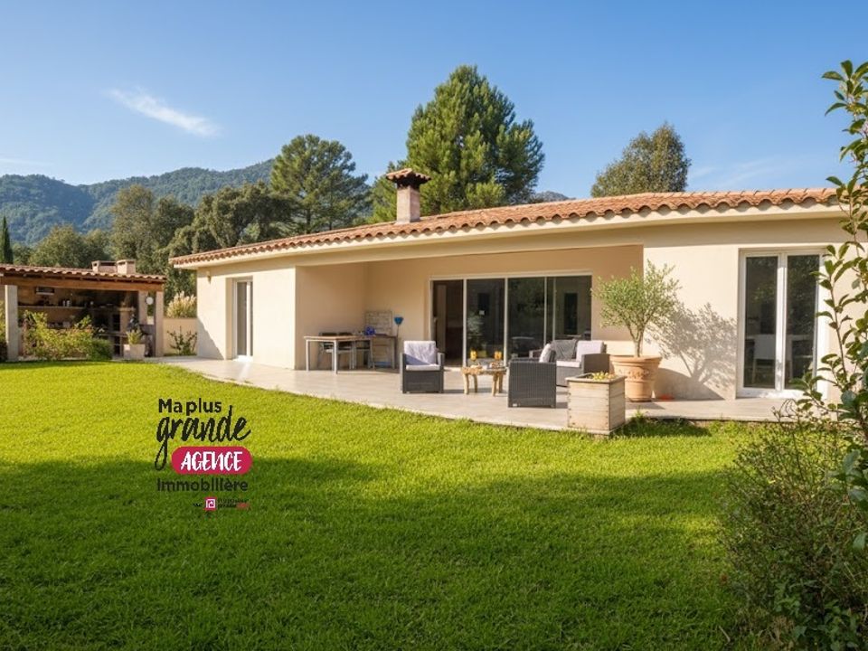 Villa i Sainte-Lucie de Porto-Vecchio, Corse-du-Sud - foto 1