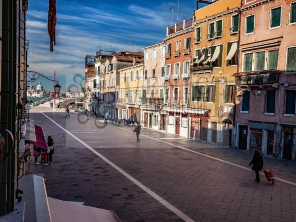 Erhvervsejendom i Venice, Venice - foto 3