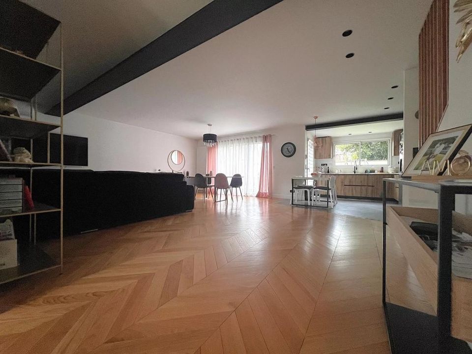 Villa i Les Clayes-Sous-Bois, Yvelines - foto 3