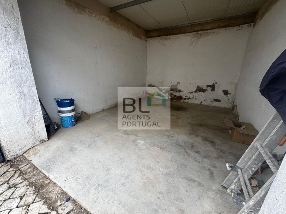 Garage i Faro, Faro - foto 1