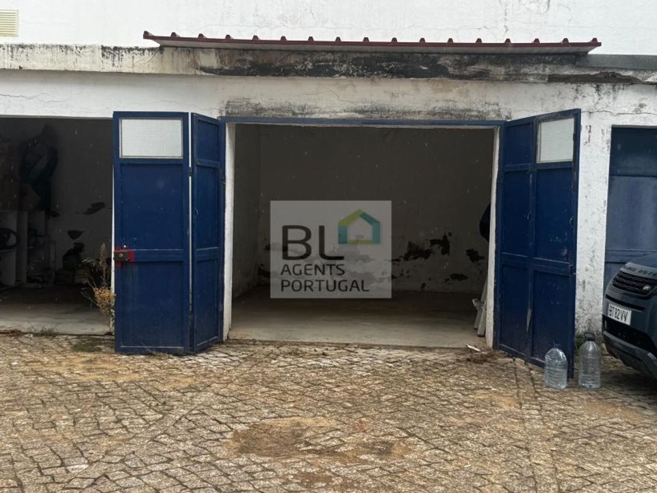 Garage i Faro, Faro - foto 2