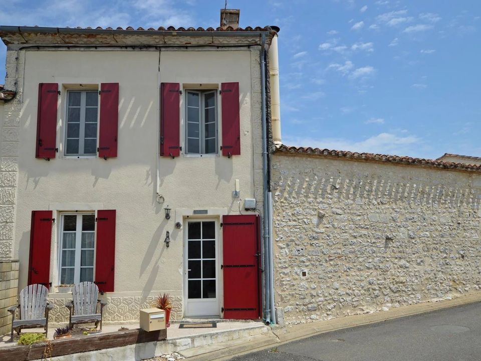 Casa de poble a Loubès-Bernac, Lot-et-Garonne - foto 1