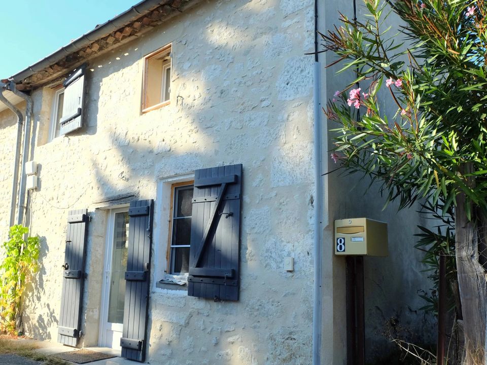 Landsbyhus i La Sauvetat-du-Dropt, Lot-et-Garonne - foto 1