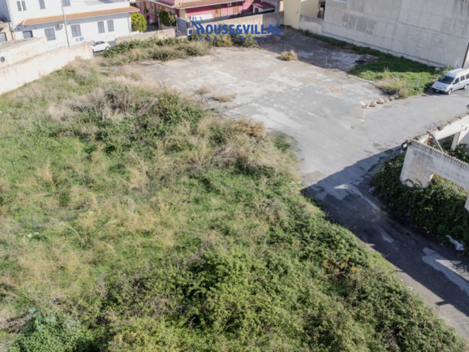 L'establiment comercial a Avola, Siracusa - foto 3