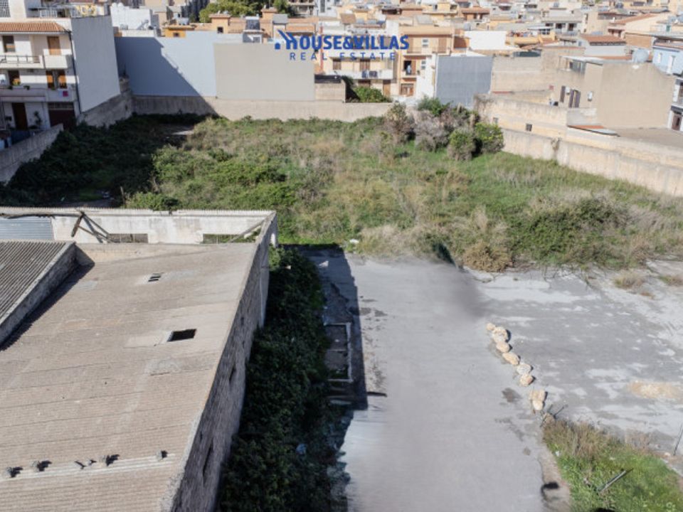 L'establiment comercial a Avola, Siracusa - foto 4
