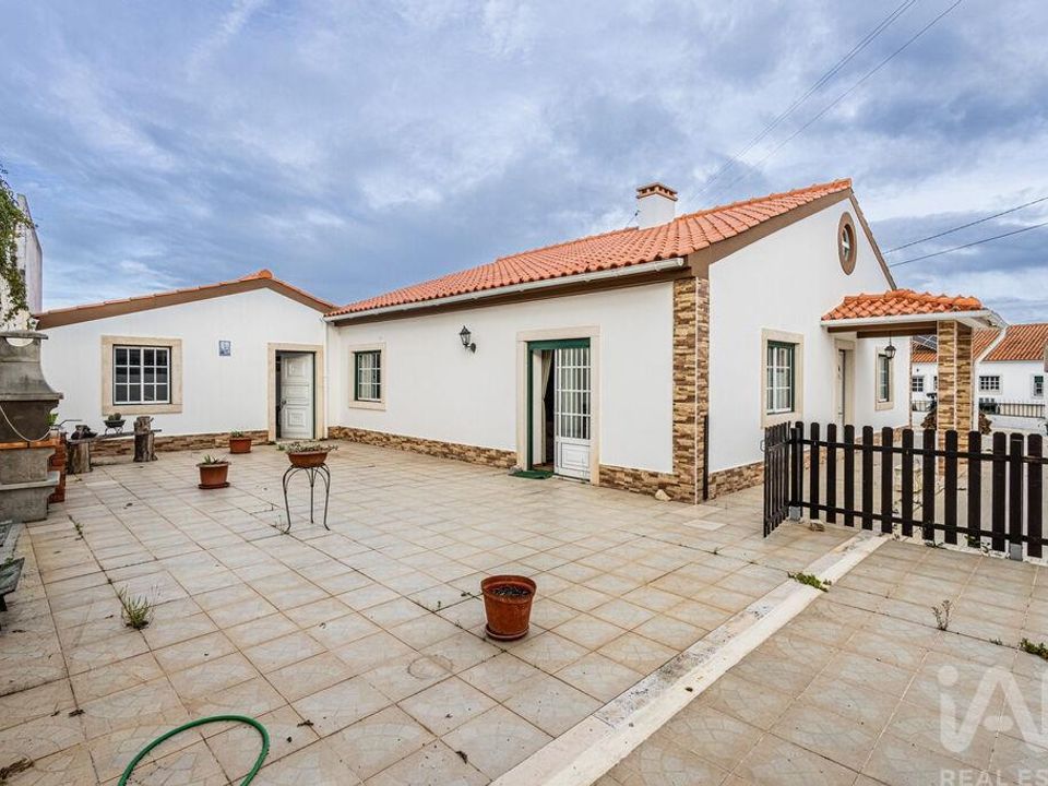 Byhus i Caldas da Rainha, Leiria - foto 1