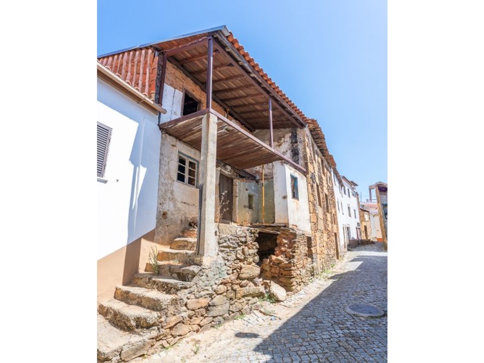 Rækkehus i Dominguizo, Castelo Branco - foto 1
