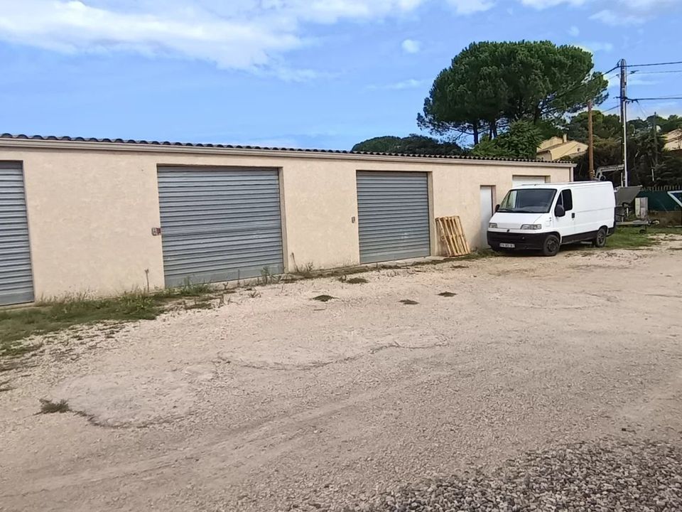 Garaje en Tresques, Gard - foto 1
