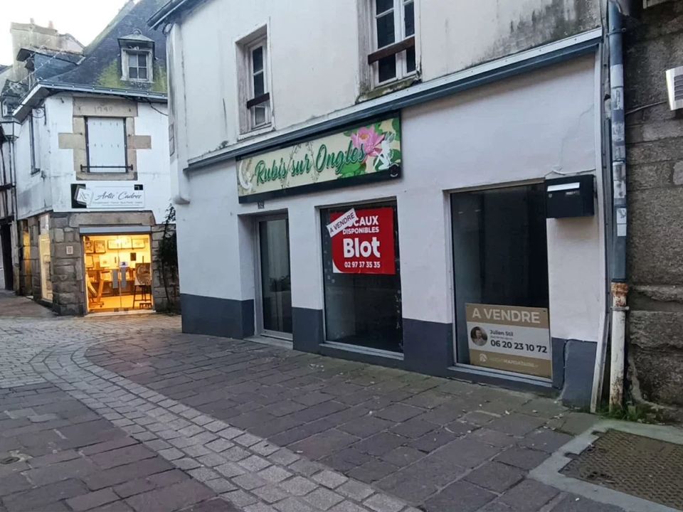 Erhvervsejendom i Pontivy, Morbihan - foto 1