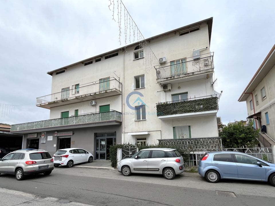 Apartamento em Squillace, Catanzaro - foto 1
