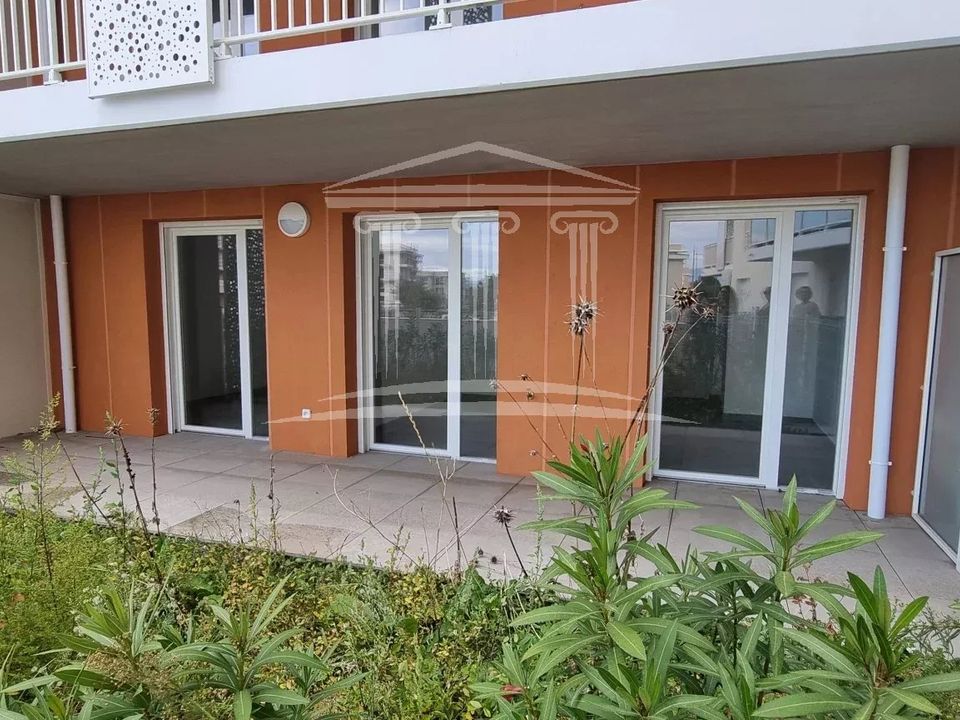 Apartamento em Monteux, Vaucluse - foto 1