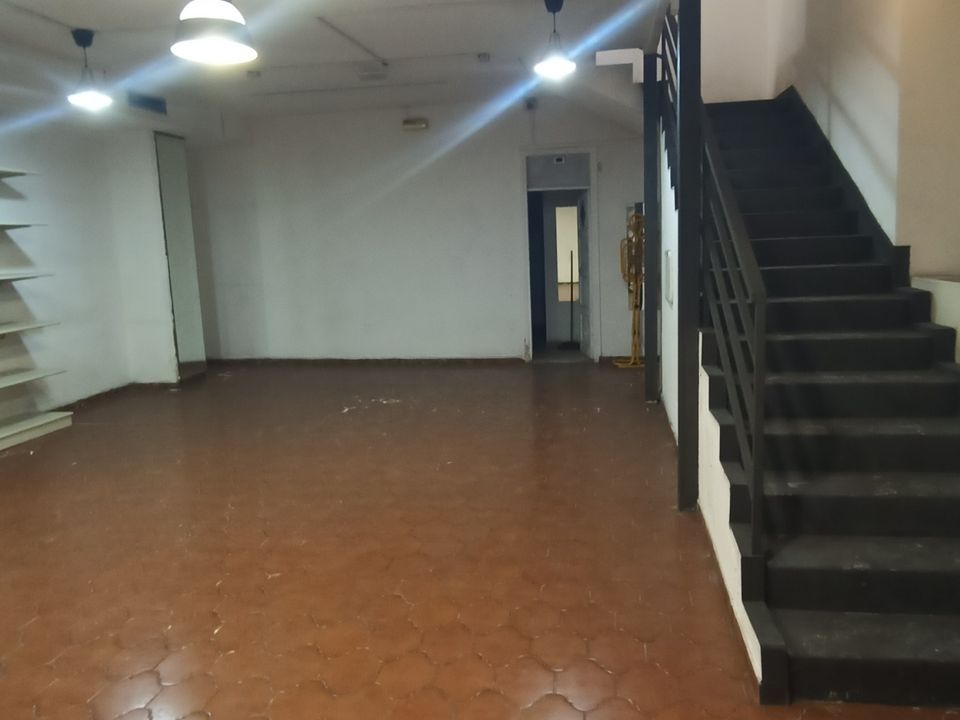 Erhvervsejendom i Sanremo, Imperia - foto 2