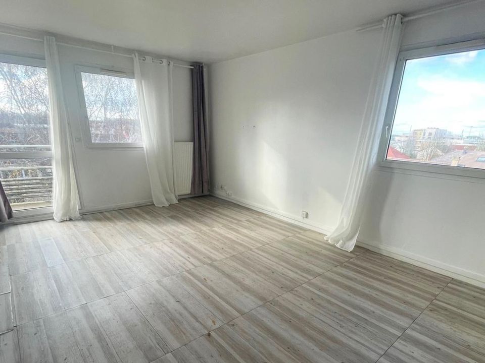 Lejlighed i Élancourt, Yvelines - foto 1