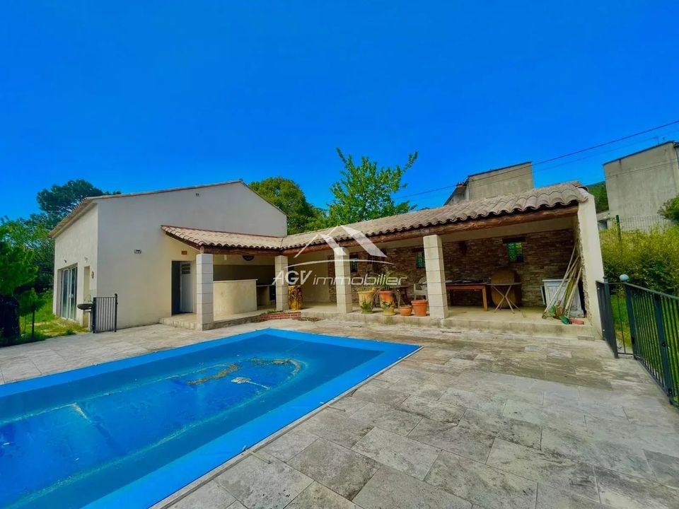 Villa i Saint-Florent-sur-Auzonnet, Gard - foto 1