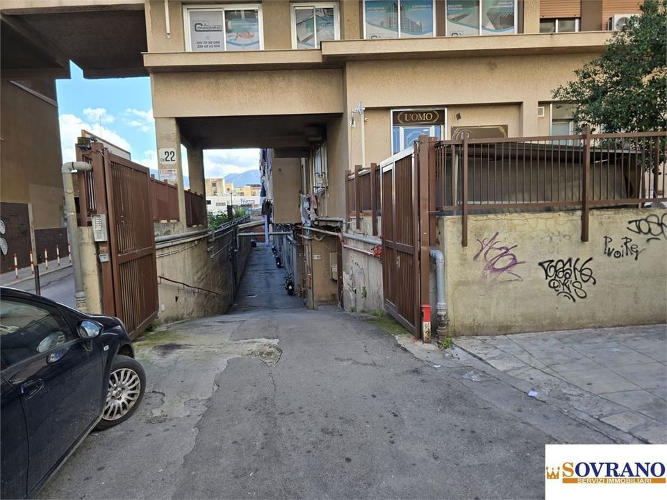 Parkeringsplads i Palermo, Palermo - foto 1