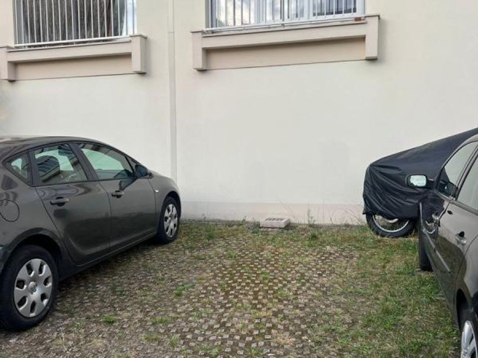 Parkeringsplads i Bordeaux, Gironde - foto 1
