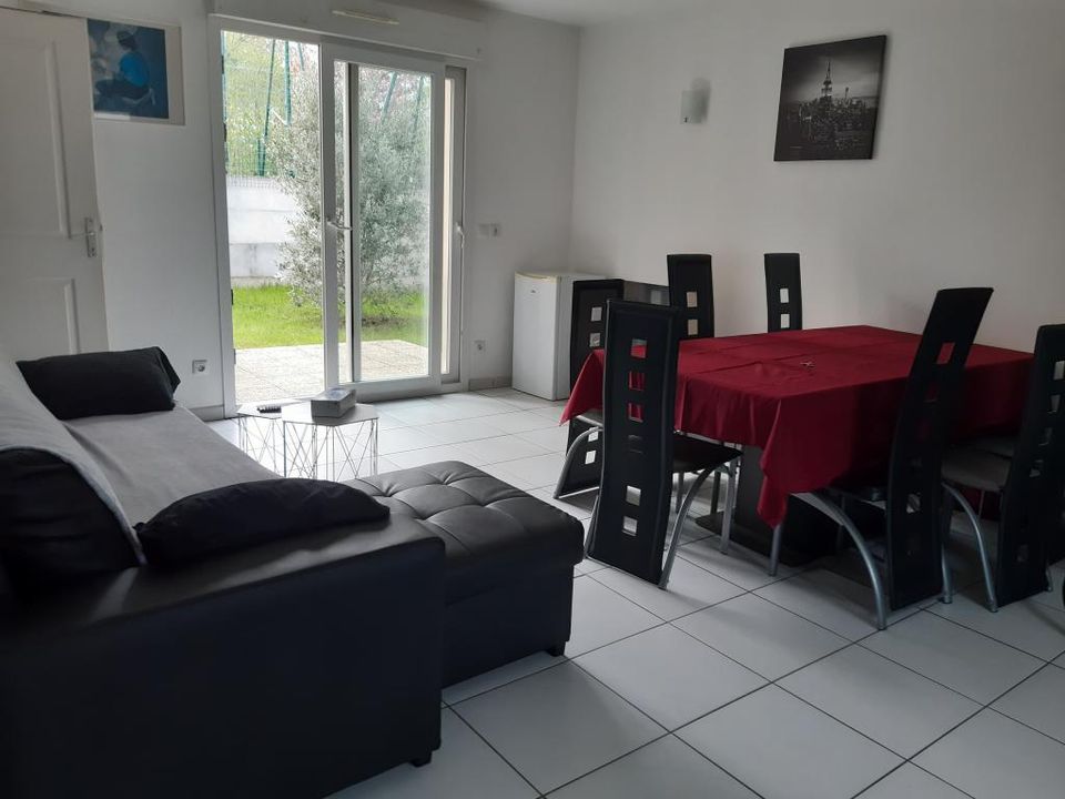 Villa in Morsang-sur-Orge, Essonne - photo 2