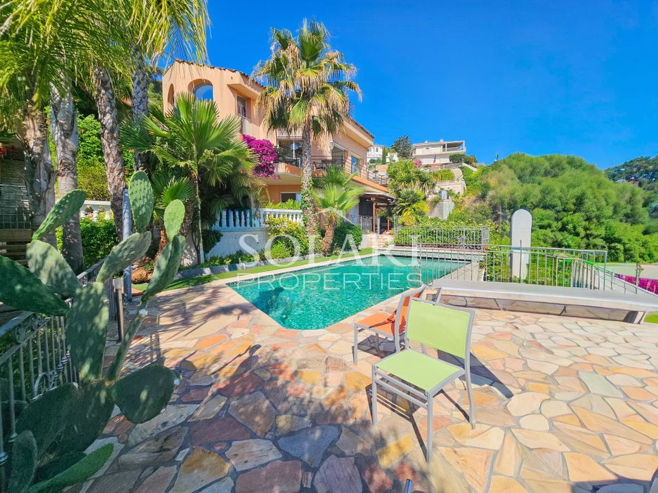 Villa i Mandelieu-la-Napoule, Alpes-Maritimes - foto 1