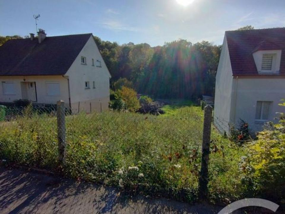 Helårsgrund i Pont-Sainte-Maxence, Oise - foto 1