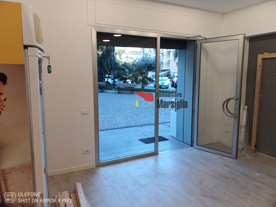 Erhvervsejendom i Sanremo, Imperia - foto 2