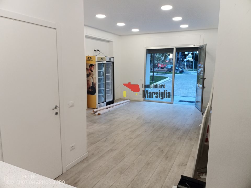 Erhvervsejendom i Sanremo, Imperia - foto 1