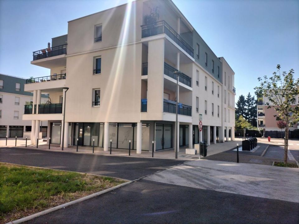 Erhvervsejendom i Charnay-les-Macon, Saone-et-Loire - foto 5