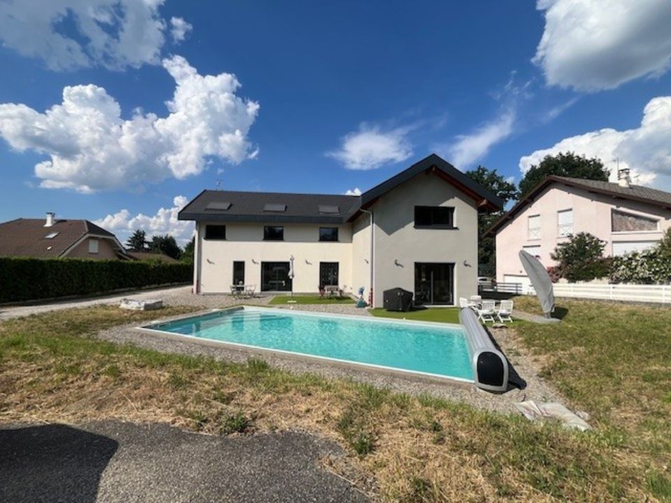 Villa i Choisy, Haute-Savoie - bilde 1