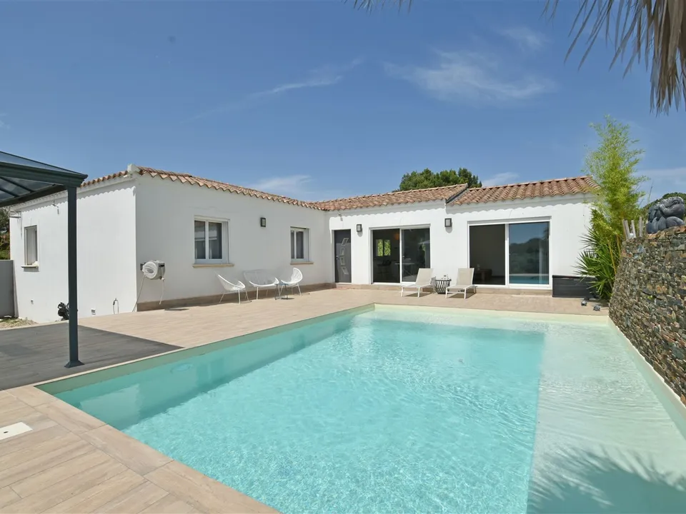 Villa i Saint-Gilles, Gard - foto 1