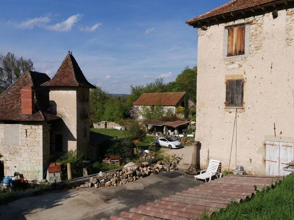 Villa in Ambeyrac, Aveyron - photo 1