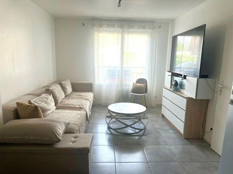 Leilighet i Garges-les-Gonesse, Val-d'Oise - bilde 2