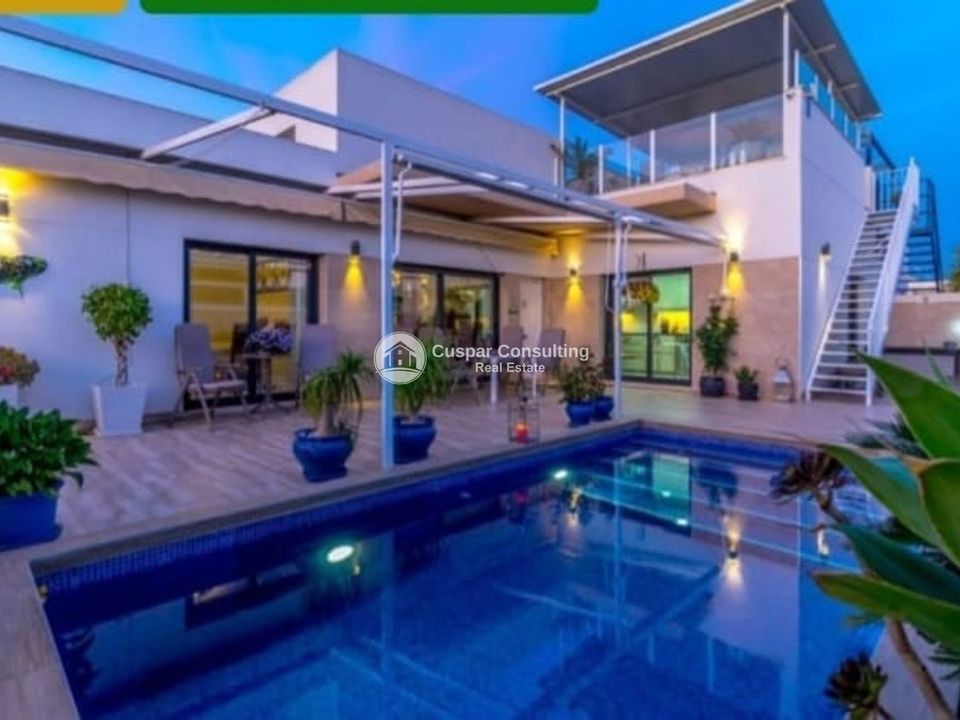 Villa i Daya Nueva, Alicante - bilde 1