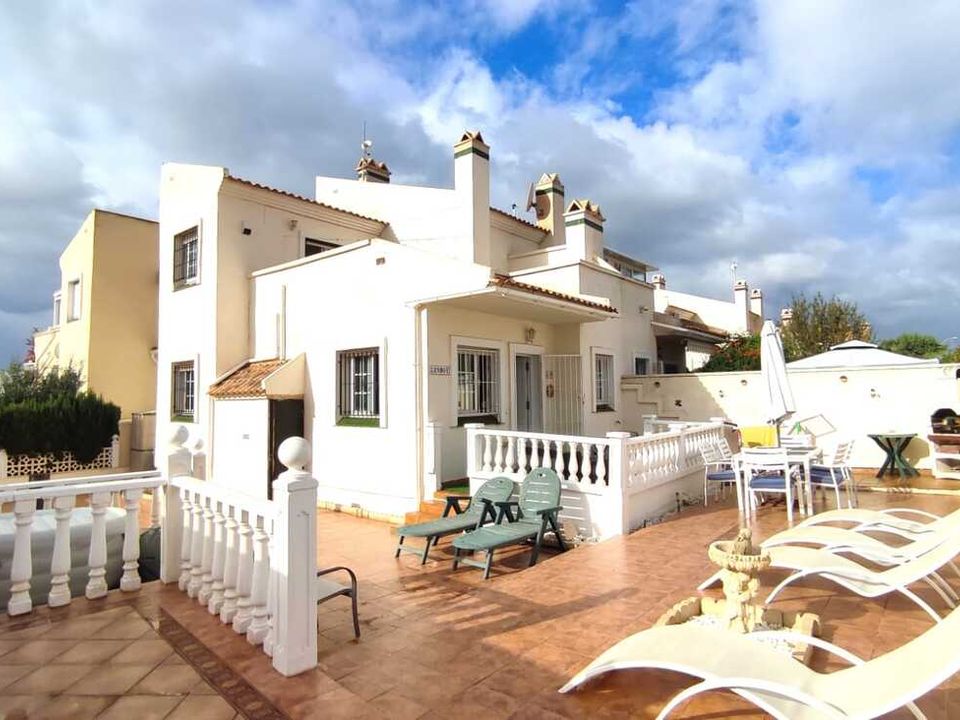 Villa i Playa Flamenca, Alicante - foto 1
