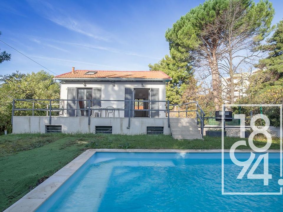 Villa i Marseille, Bouches-du-Rhone - foto 1